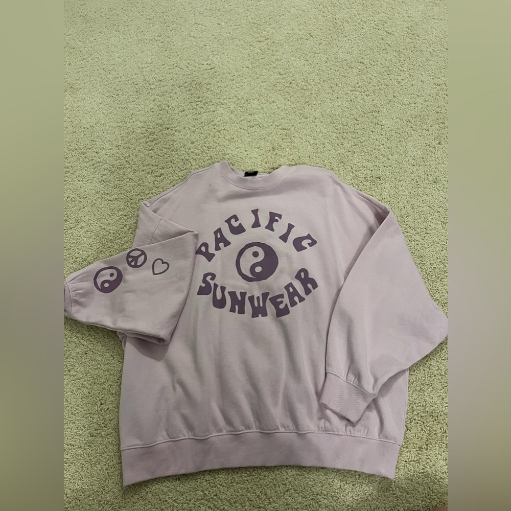 Women’s crewneck